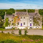 Country house Cregg Castle *